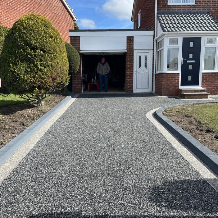 Another-fantastic-job-complete-by-our-team-this-week-in-easington-old-Paved-Drive-Dug-Out-and-Finished-in-Resin-3